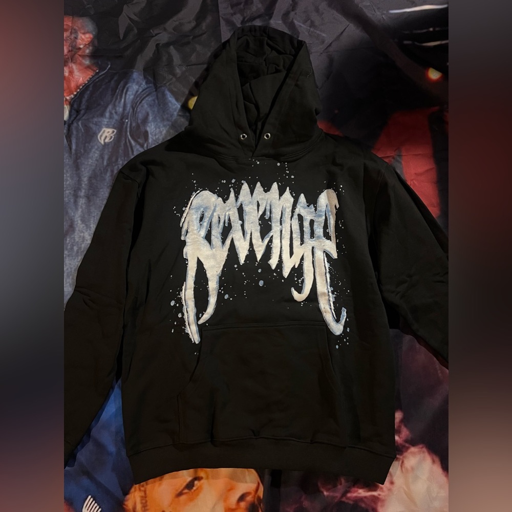 Revenge skull logo hoodie L